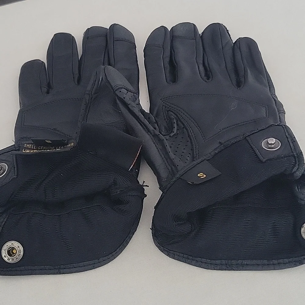 Harley Davidson Leather Gloves, Red/White/Black, Small